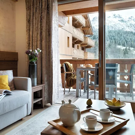 Pierre & Premium L'hevana Apart-hotel